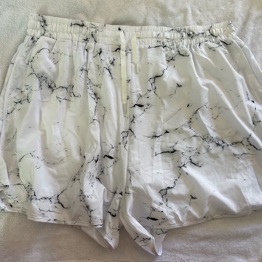 COPY - Buffbunny Flo Short (XL)
